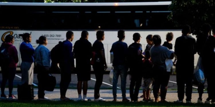 Texas sends 12th migrant bus to LA; city may seek legal action despite approving sanctuary status