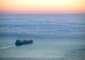 Oil and natural gas: The price of oil rises to $84.00 