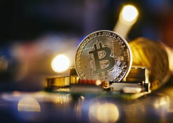Bitcoin and Ethereum: Bitcoin remains under pressure