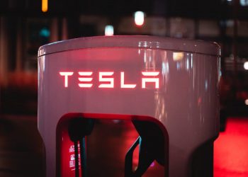 Tesla’s Dojo Supercomputer: Driving with Smart Technologies
