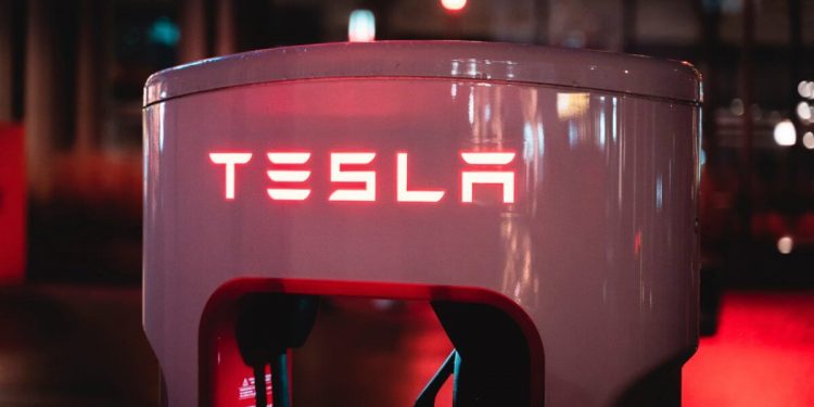 Tesla’s Dojo Supercomputer: Driving with Smart Technologies