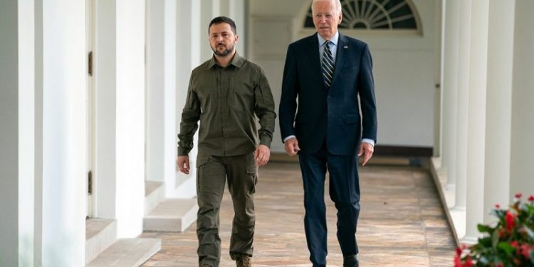 Biden administration concerned over corruption in Ukraine but still supports aid to combat Russia, memo states