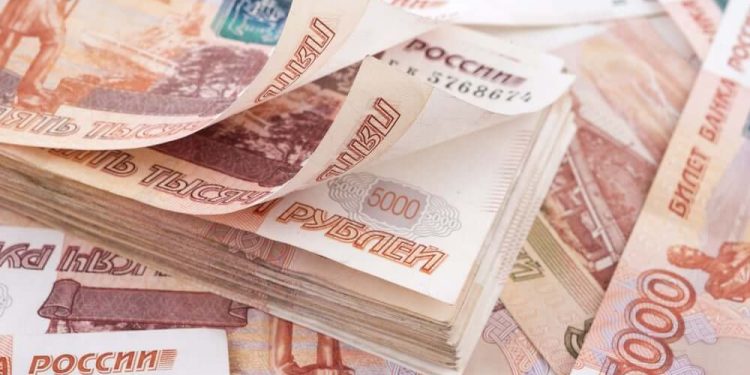 Is It a Good Time to Buy Russian Rubles?