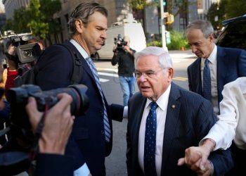 New Jersey Democrat organization that Sen Menendez used to chair endorses Tammy Murphy