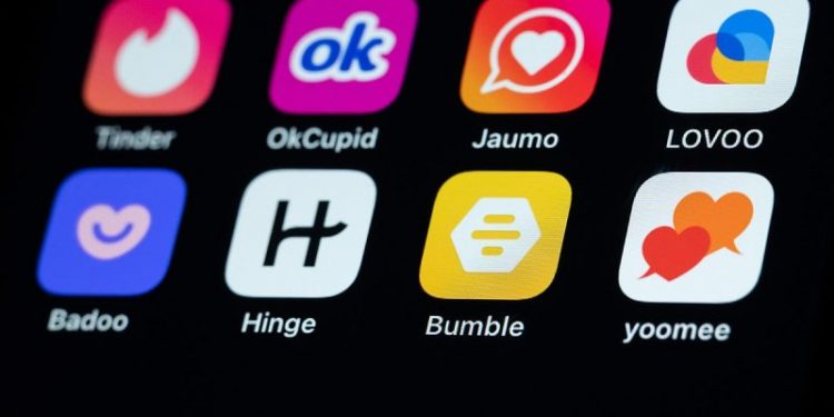 Bipartisan bill cracks down on dating app scams that cost victims over $1 billion a year
