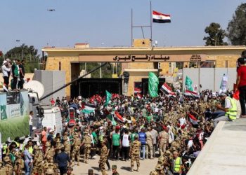 Qatar brokers deal between Egypt, Hamas and Israel for limited Gaza evacuations