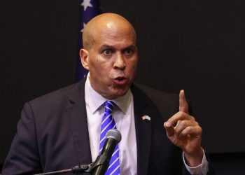 New Jersey Sen. Cory Booker interrupted by protesters demanding Gaza cease-fire