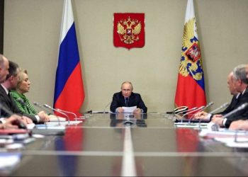 Putin pulls Russia out of nuclear test ban treaty