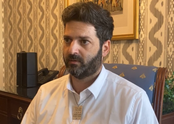 Brother of Israeli twin hostages recounts Oct. 7 terrorist attack on their home