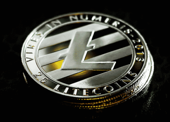 SafeMoon and Litecoin: Litecoin breaks resistance at 75.00