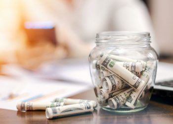 More discounts — and pitfalls — await holiday shopping procrastinators