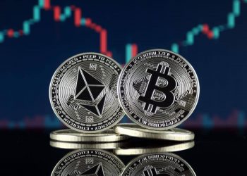 Bitcoin and Ethereum: Bitcoin slips slowly below $35000