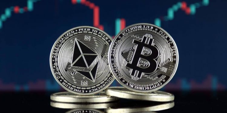 Bitcoin and Ethereum: Bitcoin slips slowly below $35000
