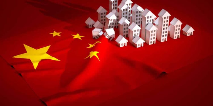 Factories in China Contract Despite Hopes of Recovery