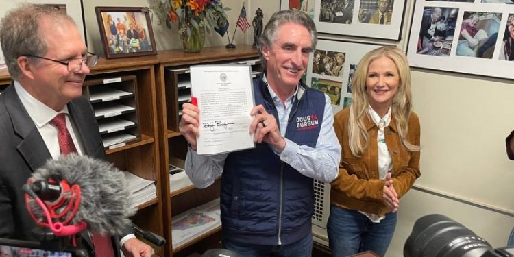 North Dakota Gov. Doug Burgum suspends Republican presidential campaign