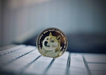 Dogecoin and Shiba Inu: Dogecoin under pressure below 0.0800