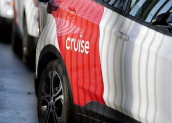 Self-driving Cruise vehicle accused of nearly hitting kids in two separate close calls, one day apart