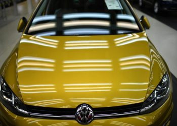 Volkswagen recalls 261,000 vehicles over fuel tank issue