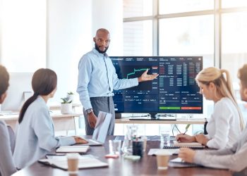 Ultra (UOS) Price Dips 14.25% but Soars 56.21% Weekly