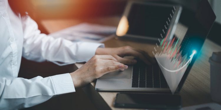 Buying vs. Selling Options: A Risk Perspective