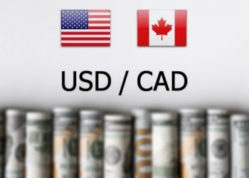 USDCAD and USDCNH: USDCAD is trying to hold above 1.35700