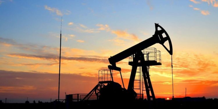 U.S. Oil Stocks Drop, Prices See Notable Increase