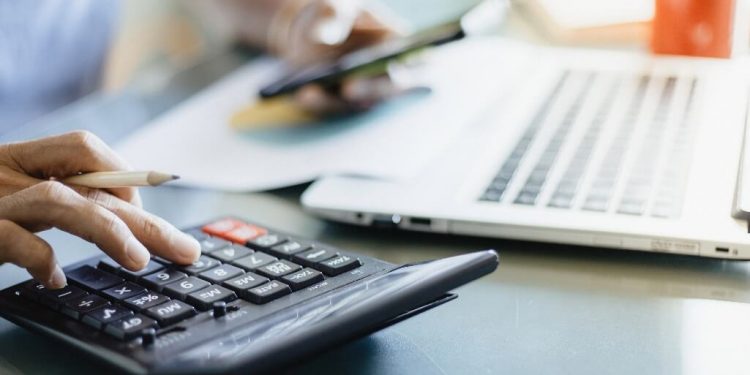 Argentina’s Inflation Dips Below 10% Amid Austerity