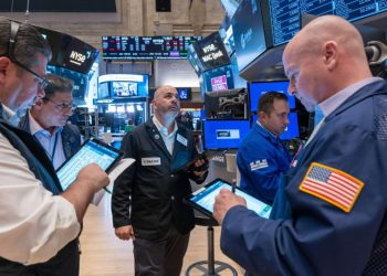 Dow slips for first losing day in nine as consumers’ expectations for inflation rise