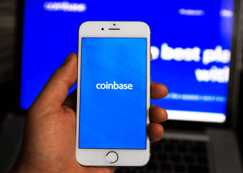 Coinbase Faces System-Wide Outage, Users Left in the Dark