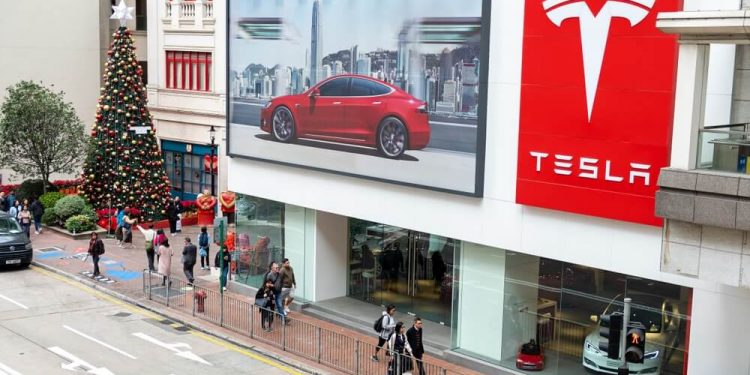 Tesla Q1 2024 Revenue Drops 9%, Profit Down 48%