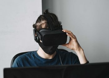 Enovix batteries to power mixed-reality headsets