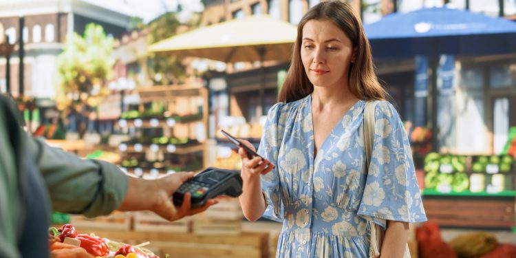 One-third of UK adults now use mobile contactless payments