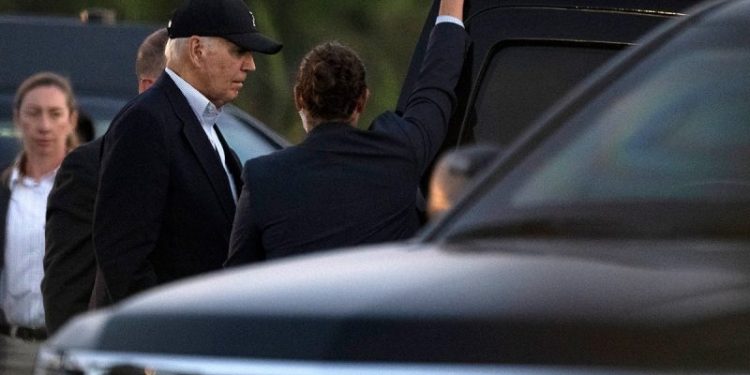 Biden is in charge of country on second straight vacation, White House insists