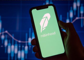 Piper Sandler raises Robinhood’s rating to ‘Overweight’ and price target to $23: Should you buy?