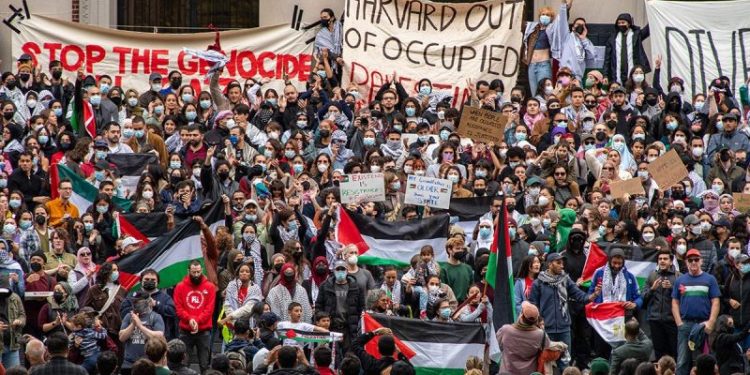 House puts HHS on notice to ensure universities receiving federal funding are free of ‘antisemitic behavior’