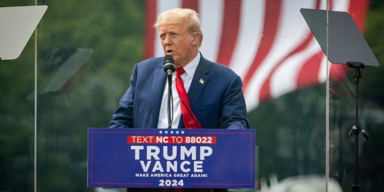 Trump to skip federal court hearing Thursday, plead not guilty to charges in Jack Smith’s election case