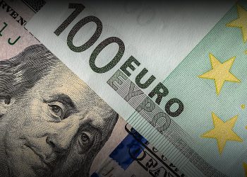 EURUSD and GBPUSD: GBPUSD is approaching the 1.32000