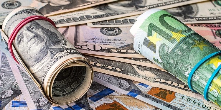 EURUSD and GBPUSD: the pound could hit a new weekly high