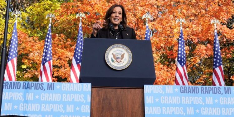 New report shows clear frontrunner in Harris, Trump campaign cash race