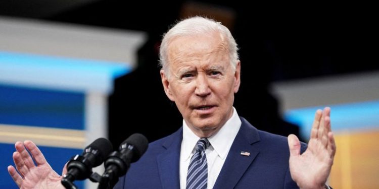 Biden maintains he will not enforce TikTok ban, plans to punt to Trump administration