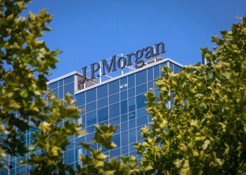 Why are major banks like JPMorgan, Citi, and BofA leaving Net-Zero Banking Alliance?