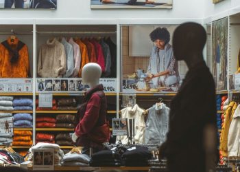 Uniqlo operator sees Q1 profit rise amid sluggish China performance