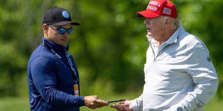 Federal appeals court dismisses classified records case against former Trump co-defendants