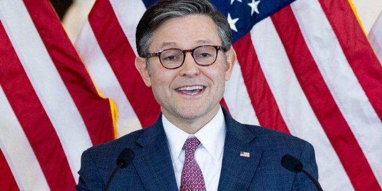 EXCLUSIVE: Jubilant Mike Johnson claims victory as Florida helps House GOP grow majority