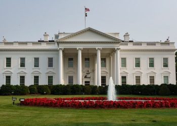 White House reveals highest-paid staffers–and 8 taking no salaries