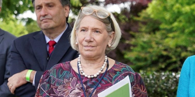 Veteran Biden insider Anita Dunn appears in House Oversight autopen probe