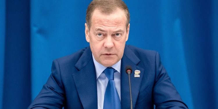 Kremlin warns it ‘could end badly for everyone’ if US supplies Ukraine long-range missiles