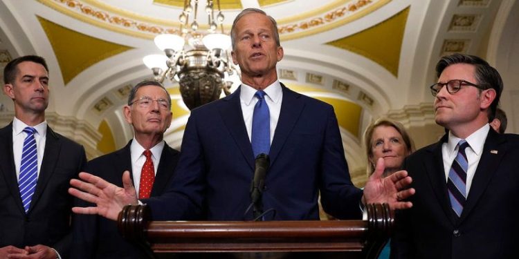 Senate set for new vote to end shutdown, but gridlock over Obamacare subsidies remains