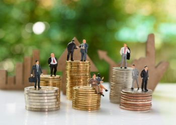 How To Reduce Investment Risks In 2026