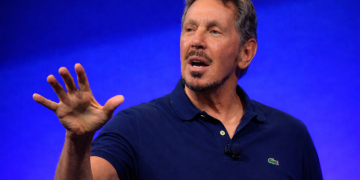 Why Oracle stock is down around 3% today